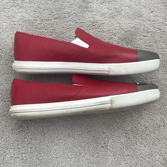 Miu Miu Pointed Metal Cap Toe Skate Red Leather Sneakers Size 10 (40) - Picture 2 of 9